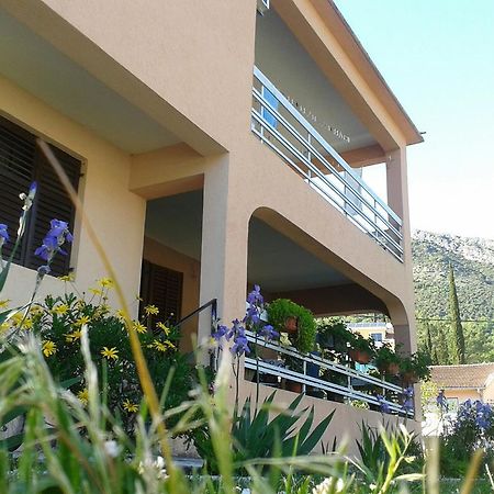 تيفات Apartment Davidovic الغرفة الصورة